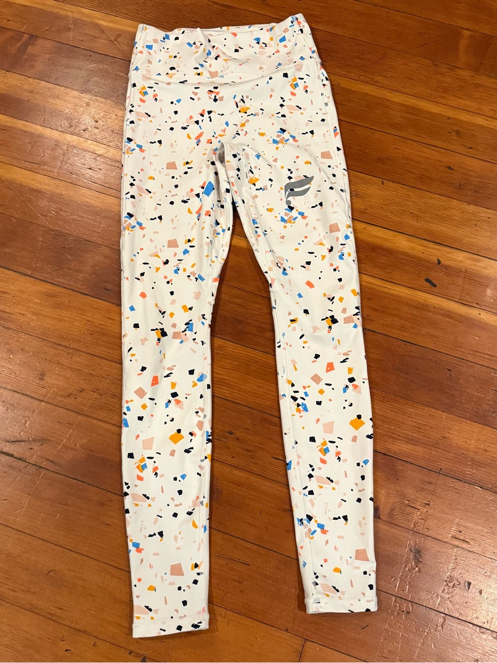 Fabletics Run Anywhere Motion365® High-Waisted 7/8 Leggings size Small.